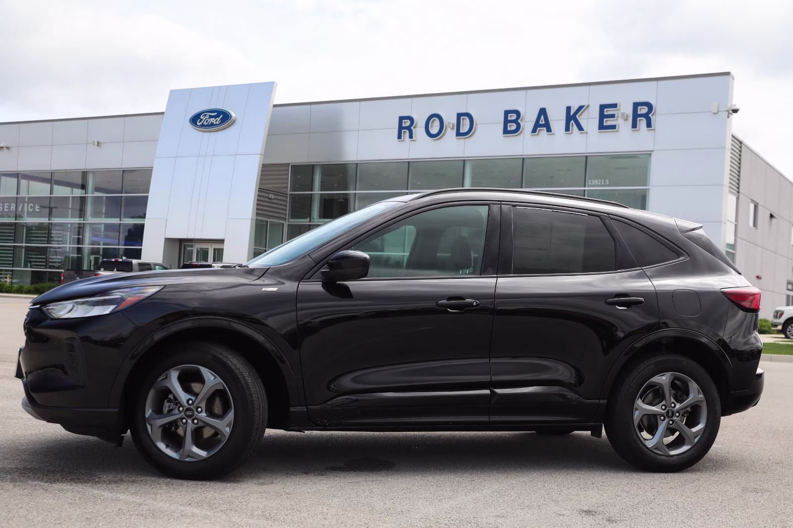 2023 Agate Black Ford Escape ST-Line Select AWD SUV