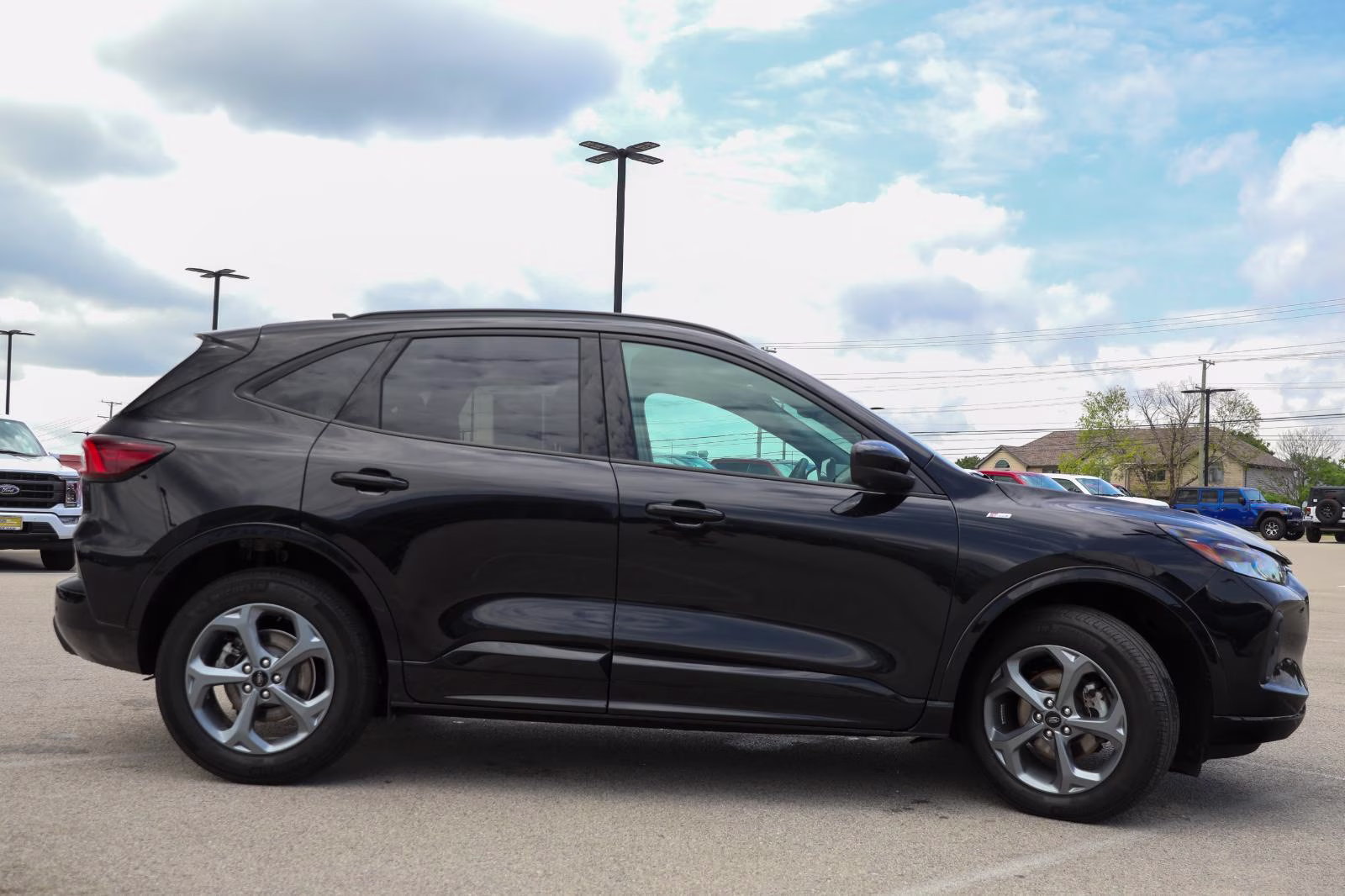 2023 Agate Black Ford Escape ST-Line Select AWD SUV