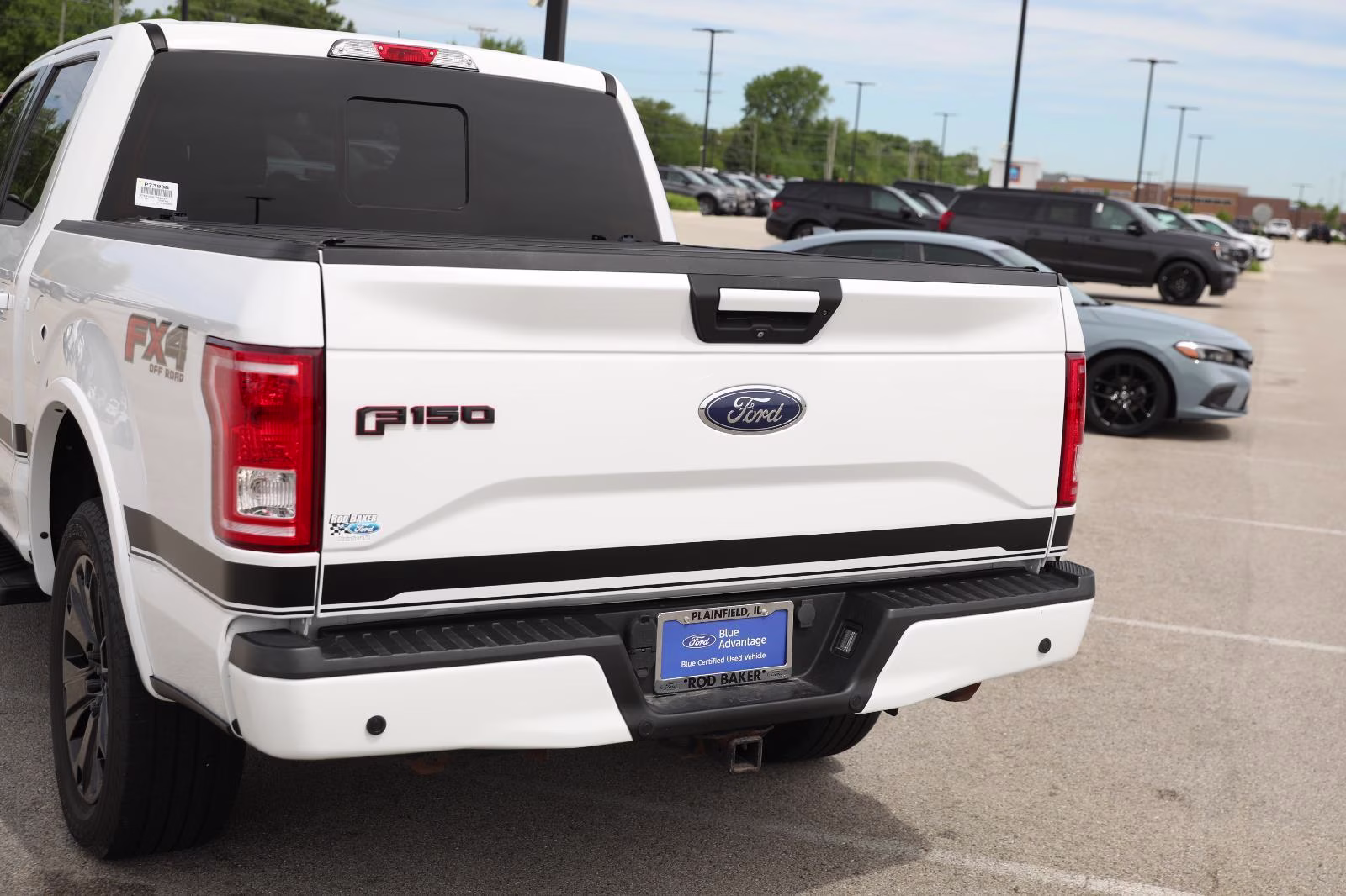 2017 Oxford White Ford F-150 XLT 4X4 Truck