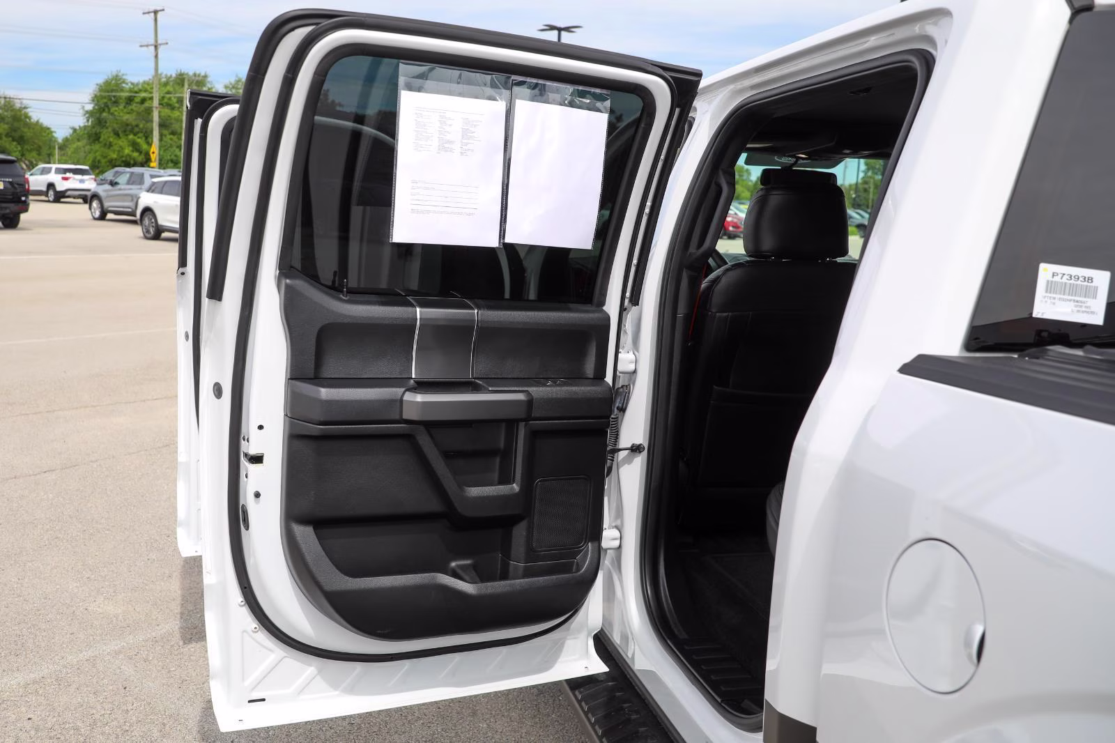 2017 Oxford White Ford F-150 XLT 4X4 Truck