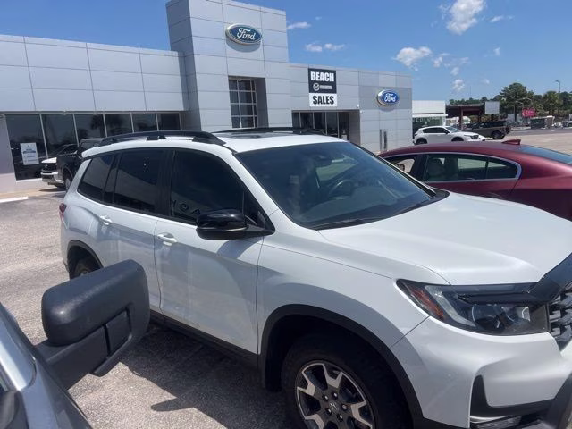 2022 White Honda Passport TrailSport AWD SUV