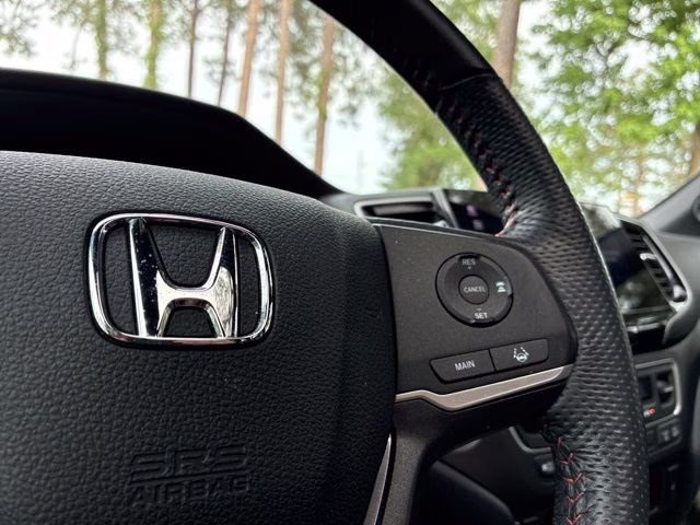 2022 White Honda Passport TrailSport AWD SUV