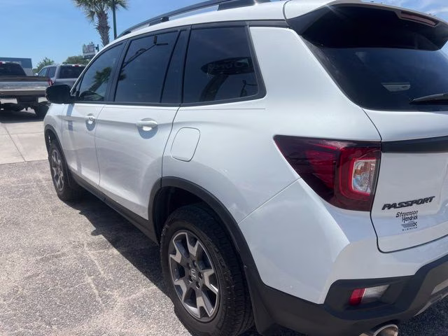 2022 White Honda Passport TrailSport AWD SUV
