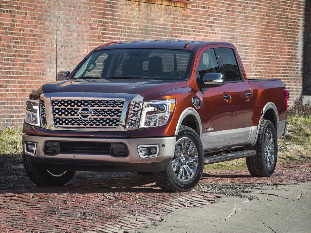2018 Glacier White Nissan Titan SV 4X4 Truck
