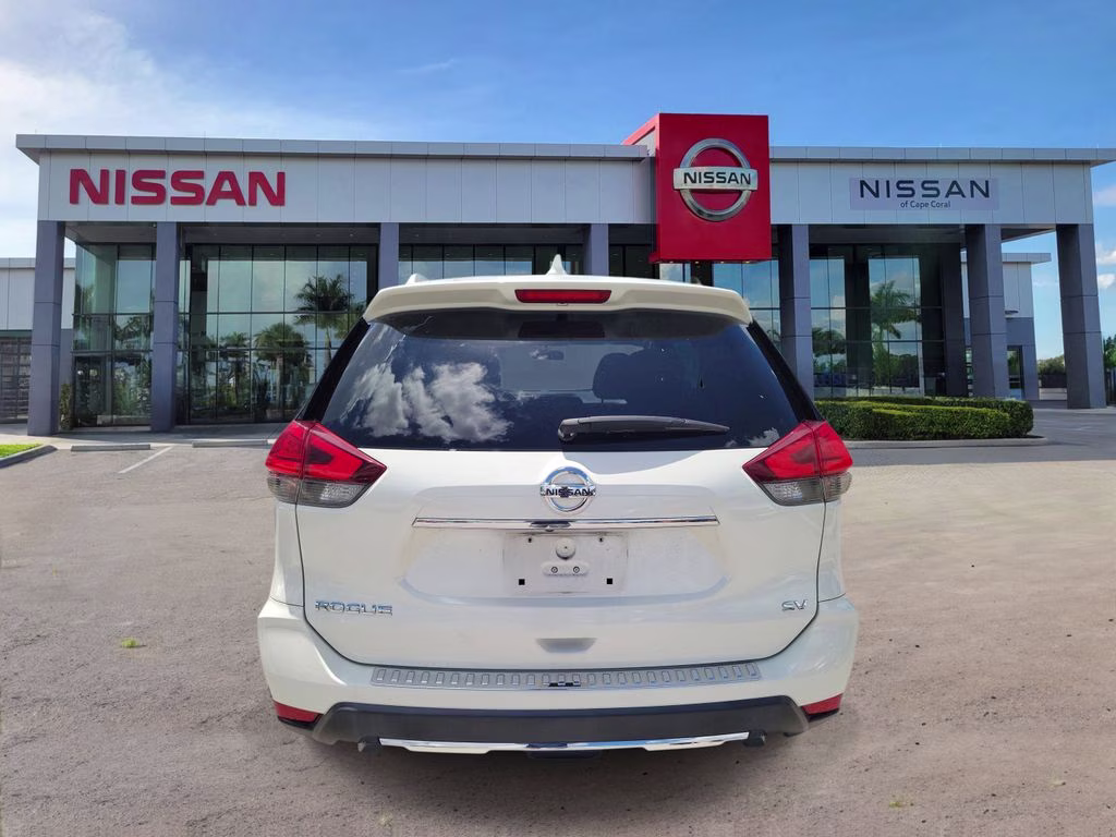 2017 Pearl White Nissan Rogue SV FWD SUV