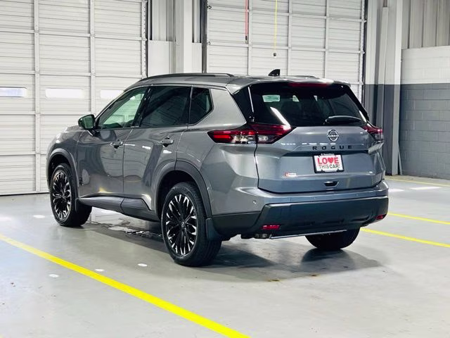 2026 Gun Metallic Nissan Rogue Dark Armor FWD SUV