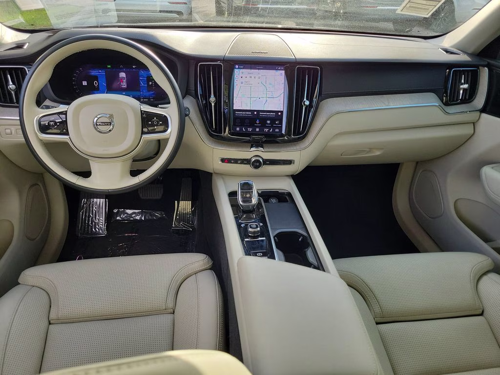 2022 Onyx Black Metallic Volvo XC60 Inscription AWD SUV