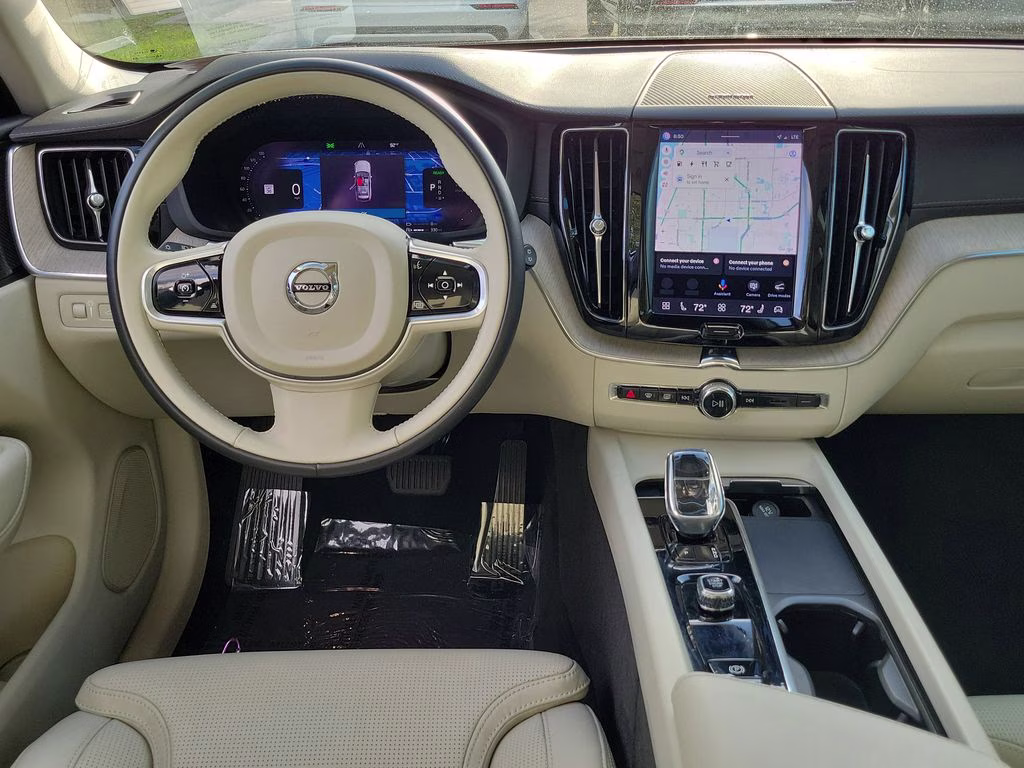 2022 Onyx Black Metallic Volvo XC60 Inscription AWD SUV