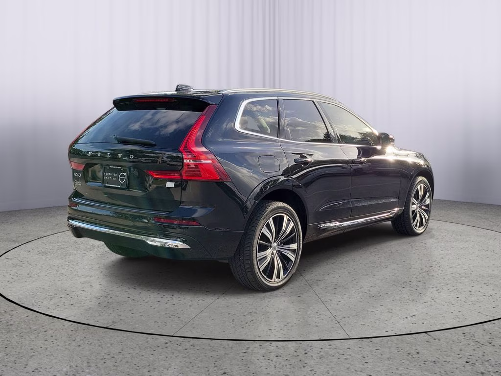 2022 Onyx Black Metallic Volvo XC60 Inscription AWD SUV