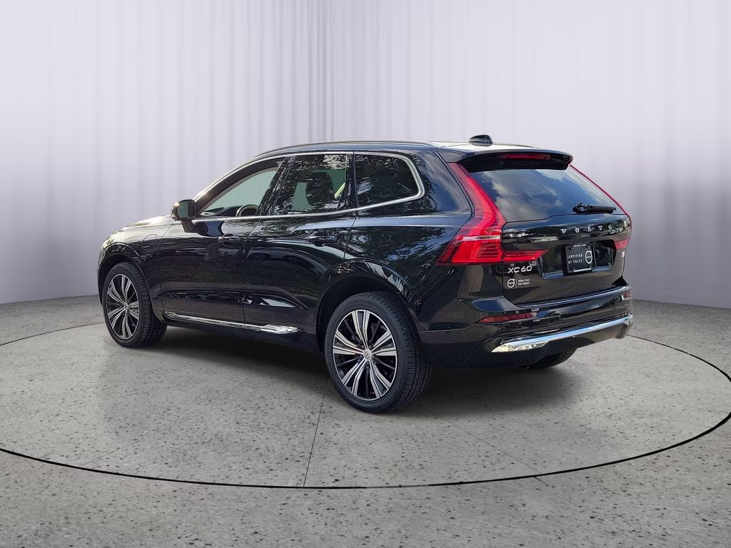 2022 Onyx Black Metallic Volvo XC60 Inscription AWD SUV