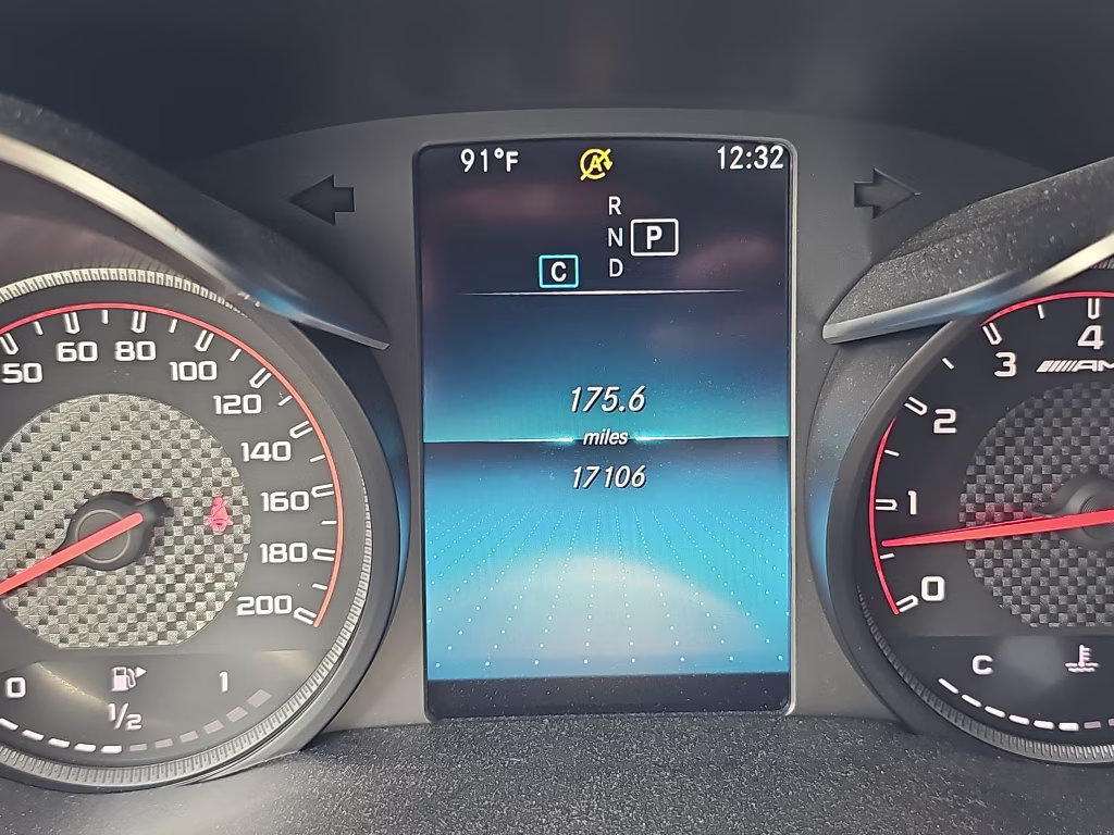 2021 MANUFAKTUR Diamond White Metallic Mercedes-Benz GLC AMG GLC 63 S AWD SUV