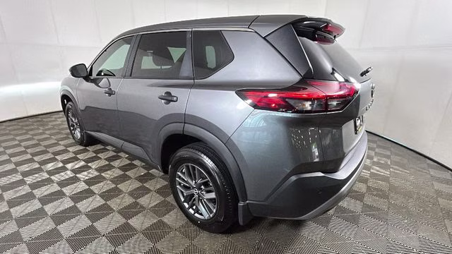 2022 Gun Metallic Nissan Rogue S AWD SUV