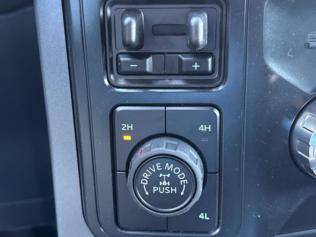 2026 Oxford White Ford F-150 XLT 4X4 Truck