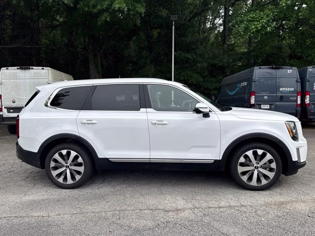 2022 Glacial White Pearl Kia Telluride EX FWD SUV