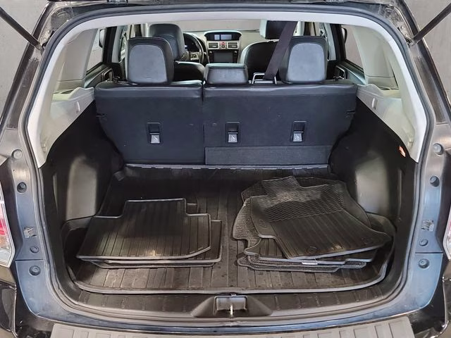 2018 Crystal Black Silica Subaru Forester 2.5i Premium AWD SUV