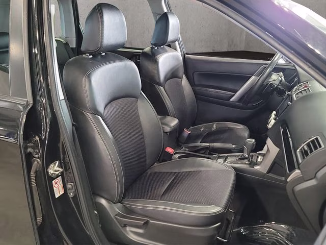 2018 Crystal Black Silica Subaru Forester 2.5i Premium AWD SUV
