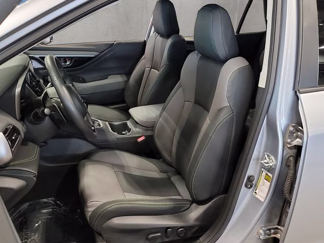 2025 Ice Silver Metallic Subaru Outback Onyx Edition AWD SUV