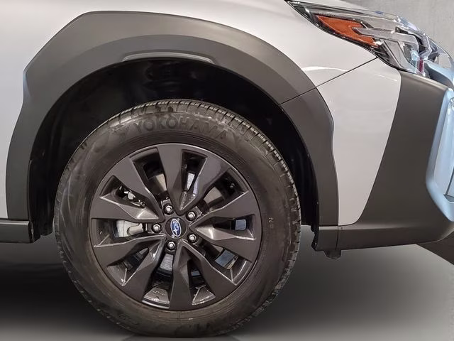 2025 Ice Silver Metallic Subaru Outback Onyx Edition AWD SUV