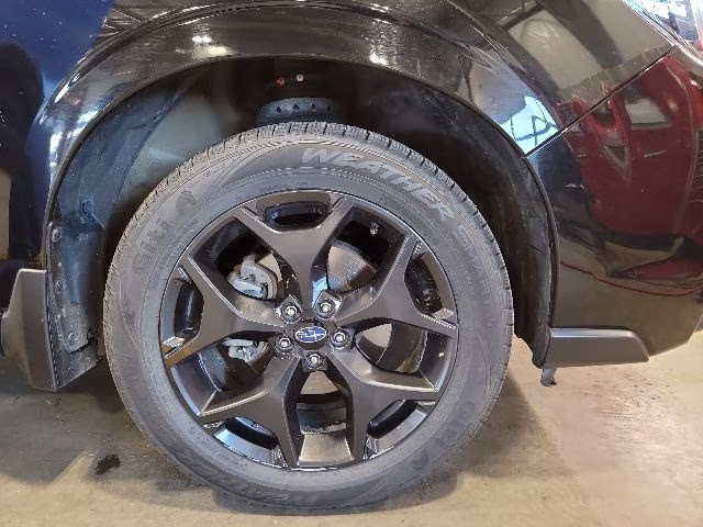 2018 Crystal Black Silica Subaru Forester 2.5i Premium AWD SUV