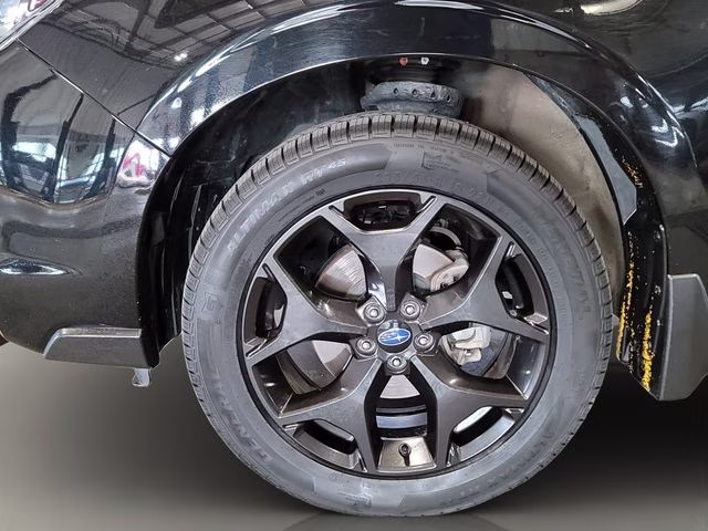 2018 Crystal Black Silica Subaru Forester 2.5i Premium AWD SUV