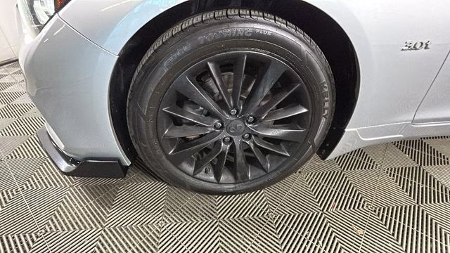 2018 Liquid Platinum INFINITI Q50 3.0t LUXE AWD Sedan