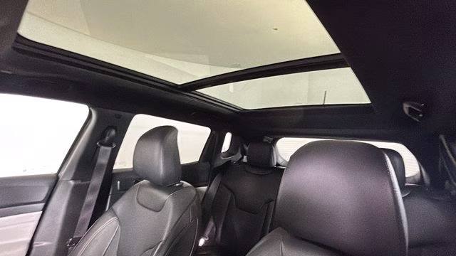2023 Sting-Gray Clearcoat Jeep Compass Limited 4X4 SUV
