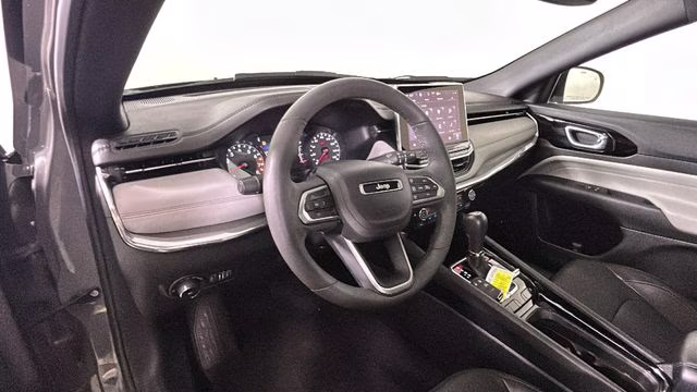 2023 Sting-Gray Clearcoat Jeep Compass Limited 4X4 SUV