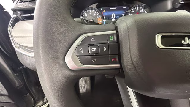 2023 Sting-Gray Clearcoat Jeep Compass Limited 4X4 SUV