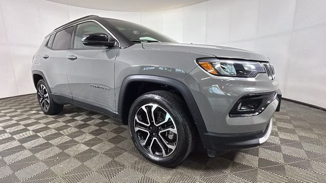 2023 Sting-Gray Clearcoat Jeep Compass Limited 4X4 SUV