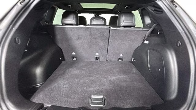 2023 Sting-Gray Clearcoat Jeep Compass Limited 4X4 SUV