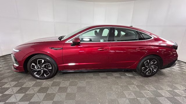 2024 Ultimate red Hyundai Sonata SEL FWD Sedan