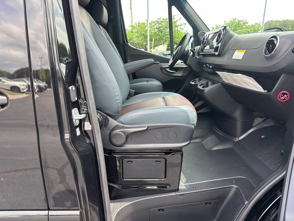 2026 Obsidian Mercedes-Benz Sprinter 3500 Cargo 170 WB RWD Van