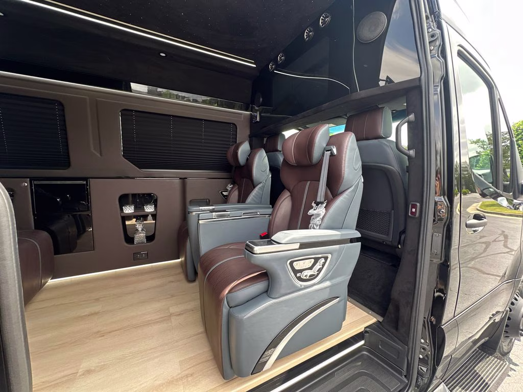 2026 Obsidian Mercedes-Benz Sprinter 3500 Cargo 170 WB RWD Van