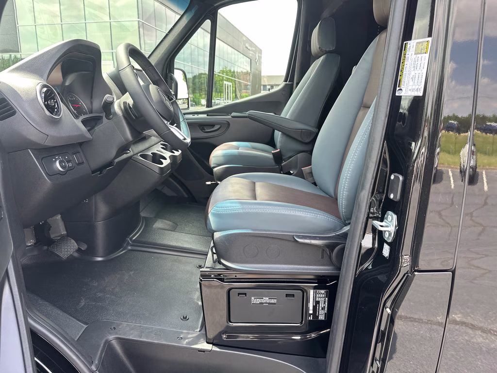 2026 Obsidian Mercedes-Benz Sprinter 3500 Cargo 170 WB RWD Van
