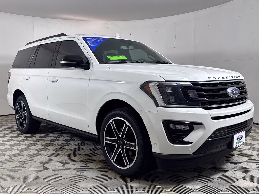 2021 Ford Expedition Limited's photo
