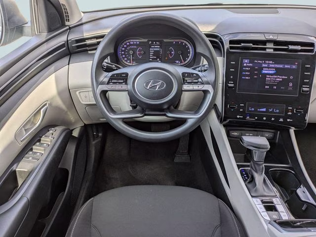 2024 Shimmering Silver Hyundai Tucson SEL AWD SUV