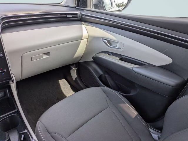2024 Shimmering Silver Hyundai Tucson SEL AWD SUV