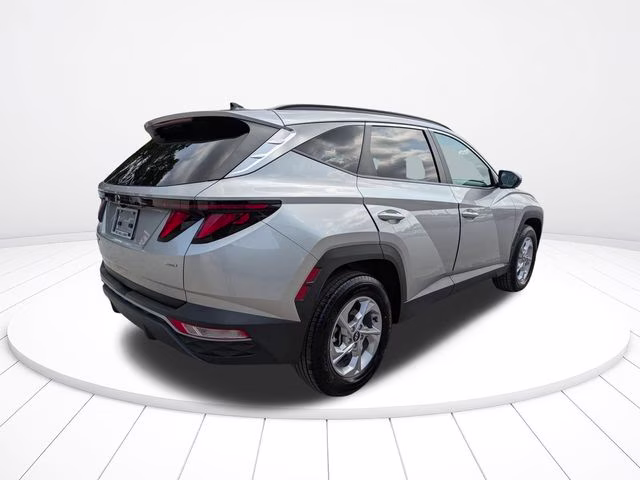2024 Shimmering Silver Hyundai Tucson SEL AWD SUV