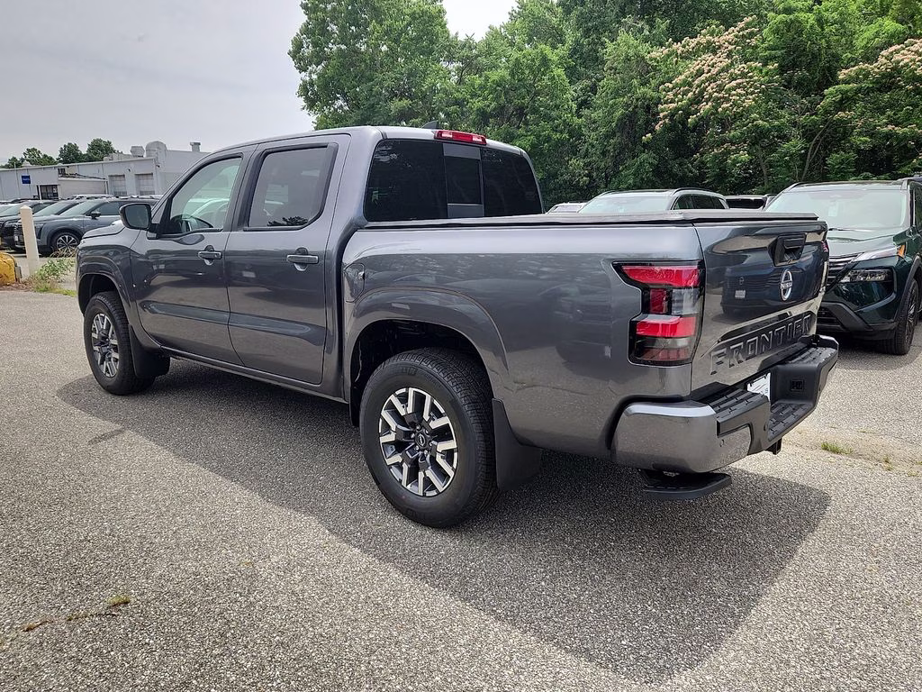 2026 Gun Metallic Nissan Frontier SV 4X4 Truck
