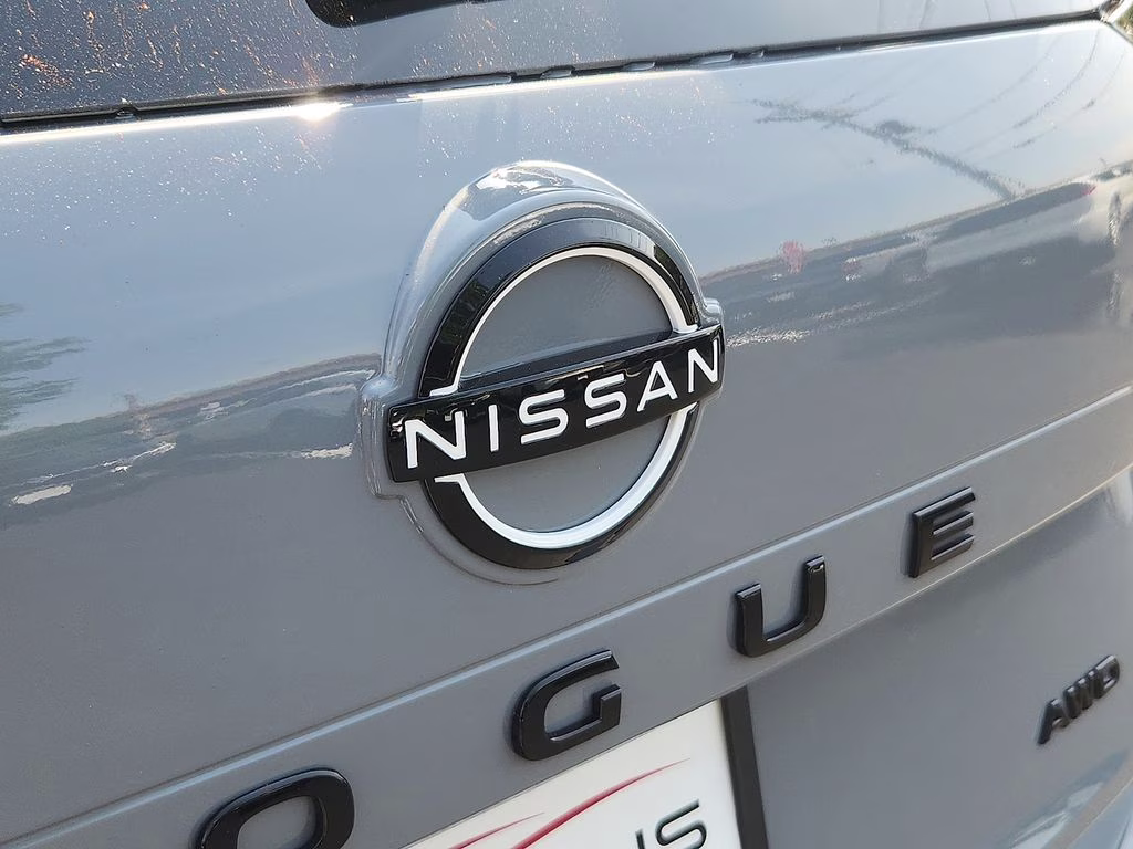 2026 Boulder Gray Pearl Nissan Rogue Dark Armor AWD SUV