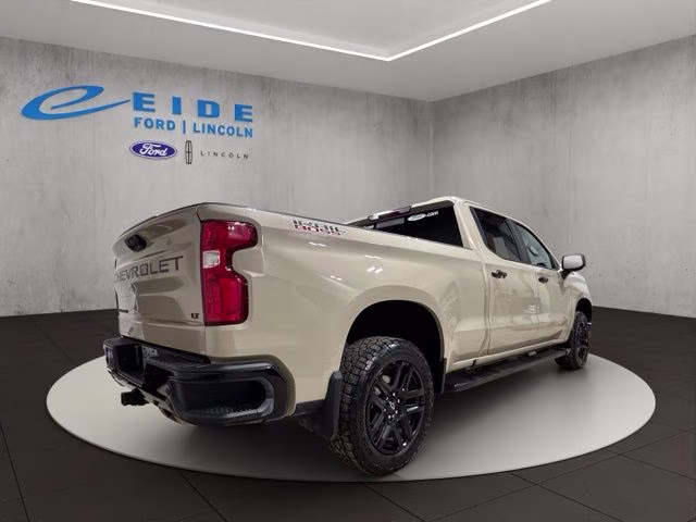2022 Sand Dune Metallic Chevrolet Silverado 1500 LT Trail Boss 4X4 Truck