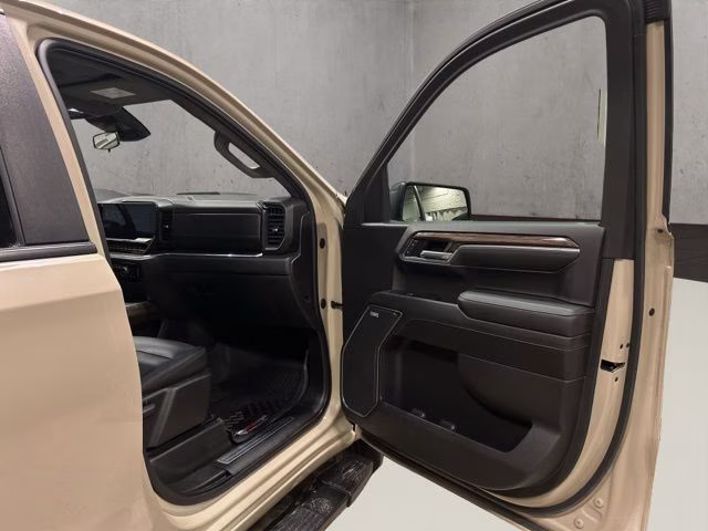 2022 Sand Dune Metallic Chevrolet Silverado 1500 LT Trail Boss 4X4 Truck