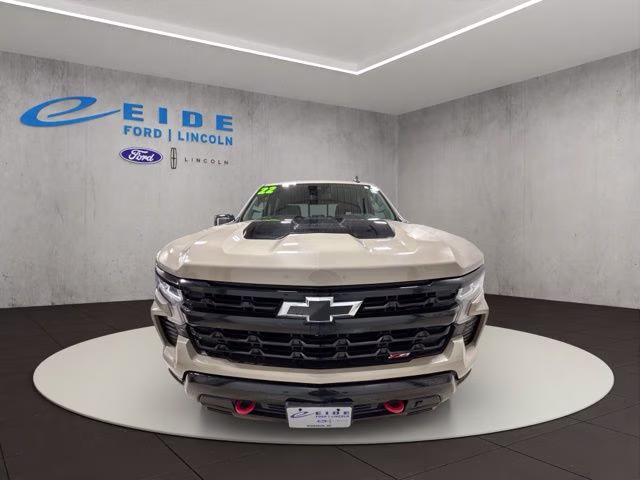2022 Sand Dune Metallic Chevrolet Silverado 1500 LT Trail Boss 4X4 Truck