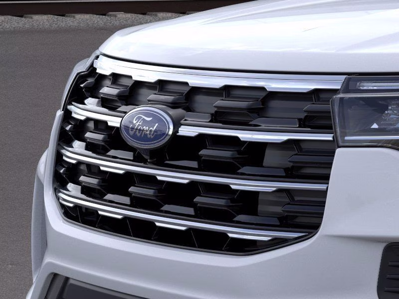 2026 Space White Metallic Ford Explorer Active 4X4 SUV