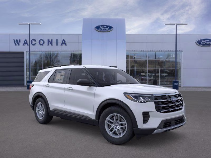 2026 Space White Metallic Ford Explorer Active 4X4 SUV