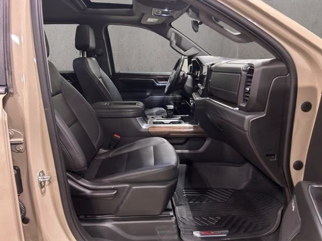 2022 Sand Dune Metallic Chevrolet Silverado 1500 LT Trail Boss 4X4 Truck
