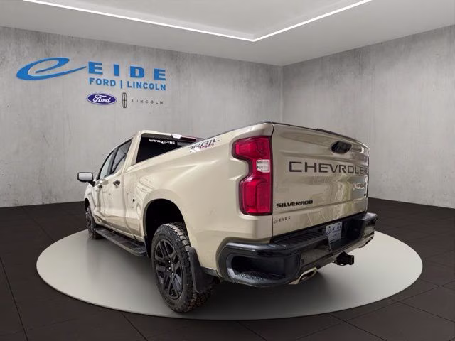 2022 Sand Dune Metallic Chevrolet Silverado 1500 LT Trail Boss 4X4 Truck
