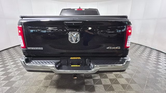 2022 Diamond Black Crystal Pearlcoat Ram 1500 Big Horn/Lone Star 4X4 Truck