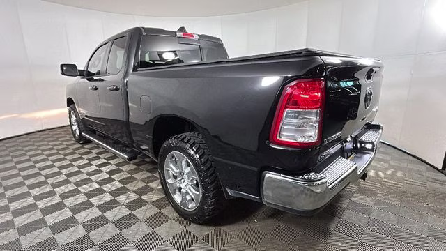 2022 Diamond Black Crystal Pearlcoat Ram 1500 Big Horn/Lone Star 4X4 Truck
