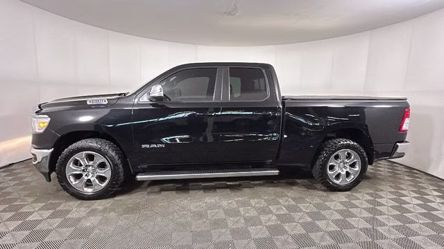 2022 Diamond Black Crystal Pearlcoat Ram 1500 Big Horn/Lone Star 4X4 Truck